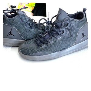 Mid Top All Black Jordan's